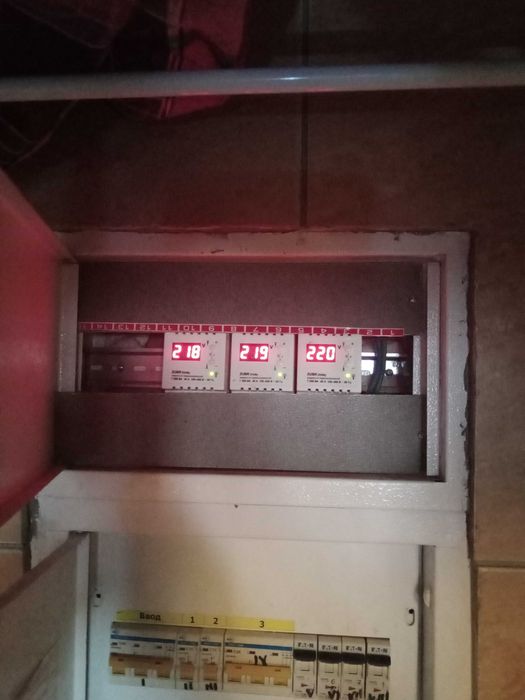 Установка реле напряжения в Киеве