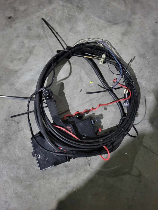 Mariner Mercury 50 km czterosuw Stan bdb. Długa stopa