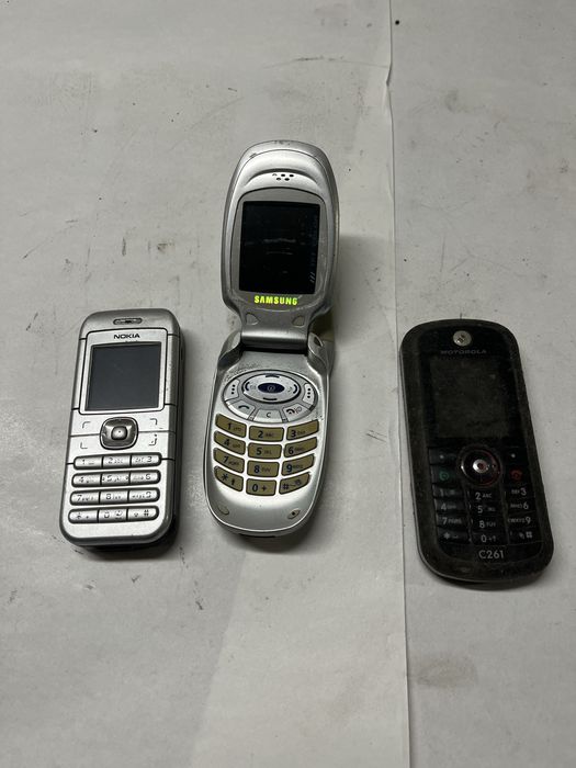 Stare telefony komurkowe Nokia Samsung Motorola