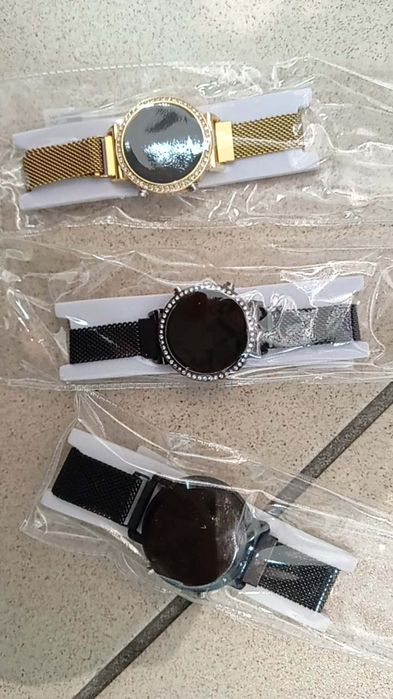 Zegarek damski elektroniczny