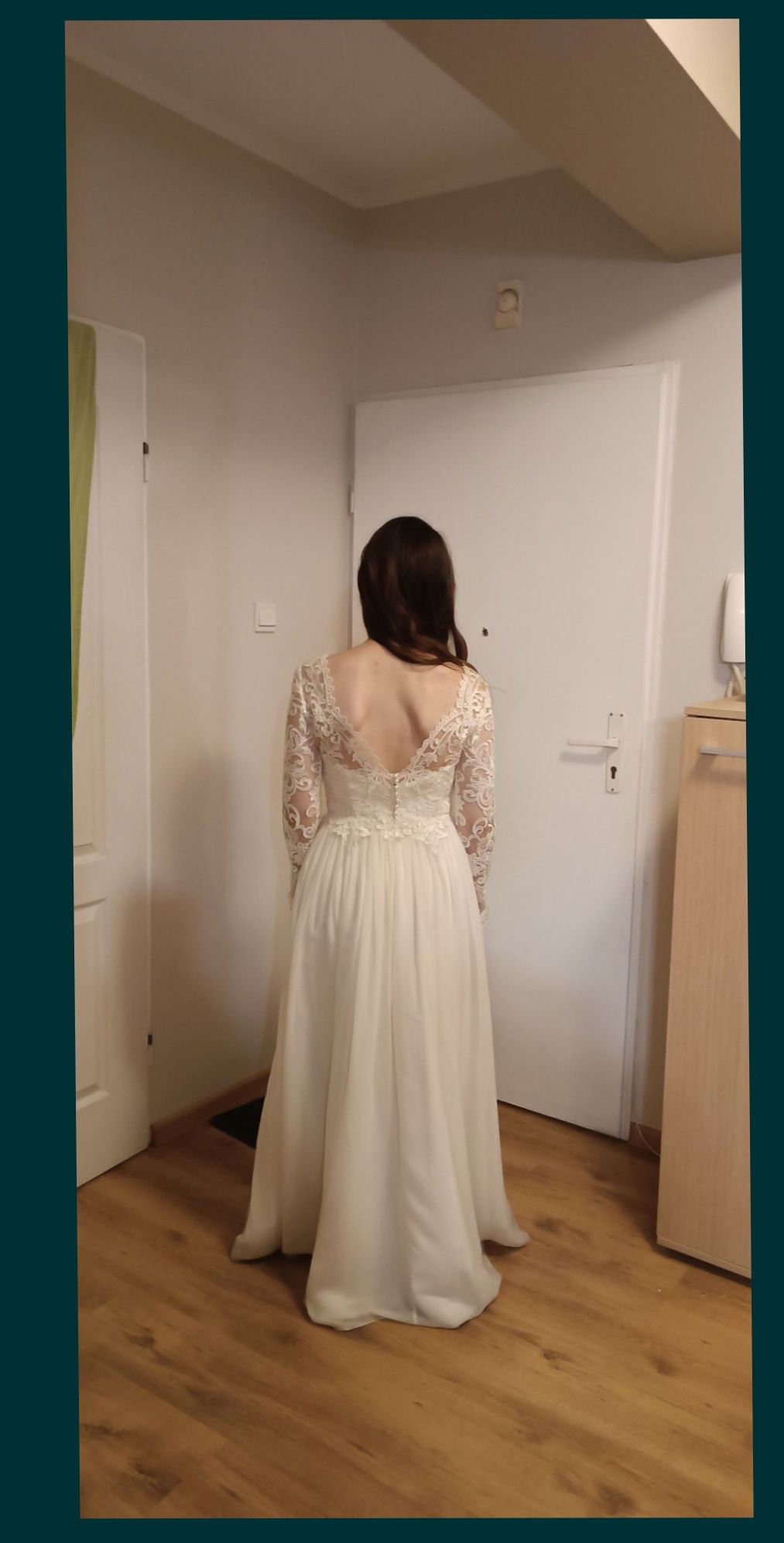 Suknia ślubna invory z trenem