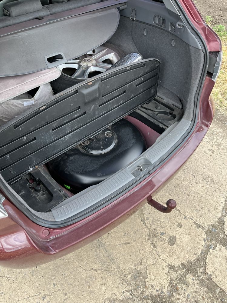 Продам свою машину Mazda 6