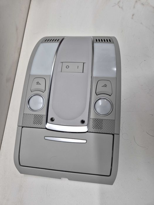 audi a6 c6 lampka oświetlenia oświetlenie kabiny LED