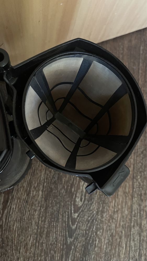 Кофемашину Kaffeemaschine CM1090 Gs