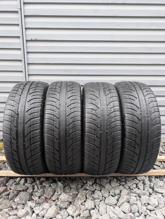 Комплект зимових шин Toyo 225/60 R16 225*60 16 Snowprox S943