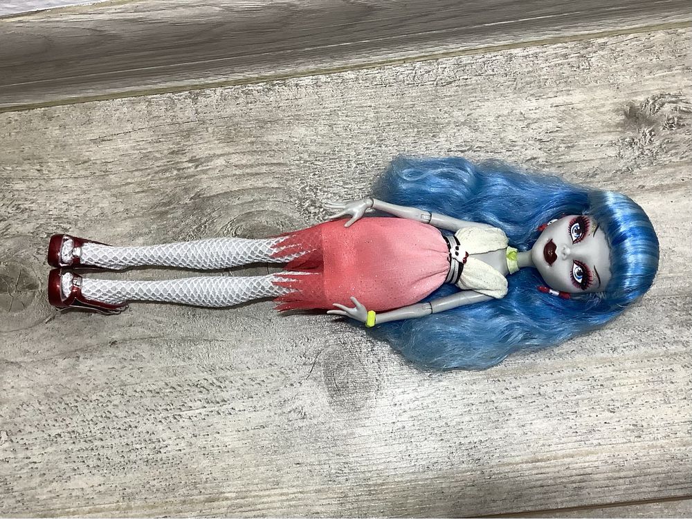 Lalka Monster High Ghoulia Yelps Dawn of the Dance MH Mattel OPIS