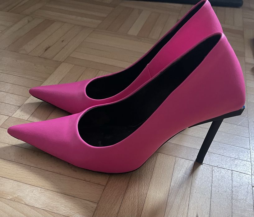 Buty dzpilki Balenciaga