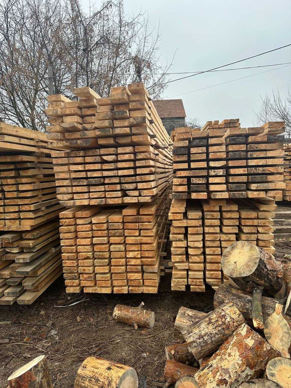 Брус і дошка обрізна сосна для будівництва. Стропила, обрешітка. Доста
