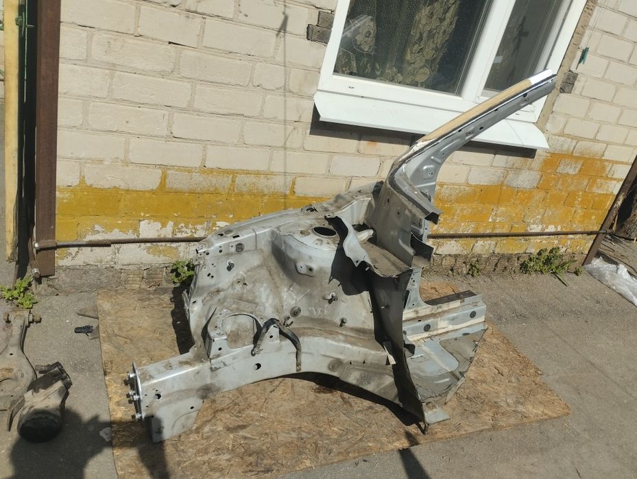 Четверть, чверть Ceed 2008