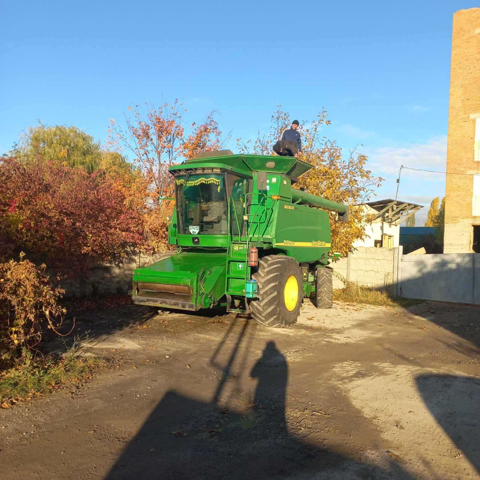 Комбайн John Deere 9600