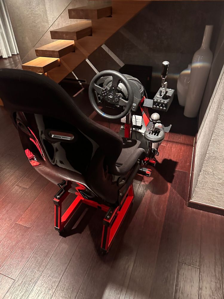 Zestaw simracing / thrustmaster t300