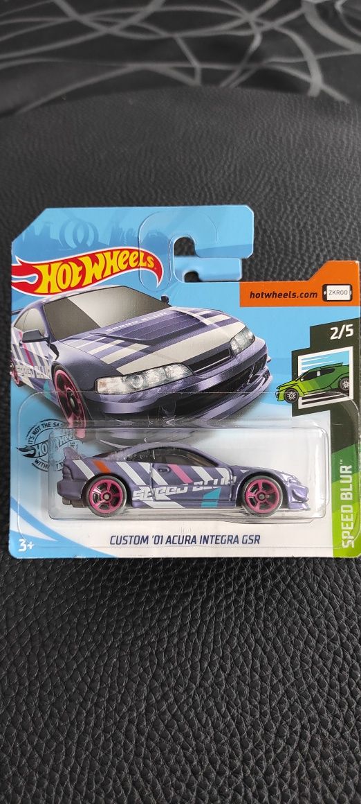 Hot Wheels Custom '01 Acura GSR fioletowa