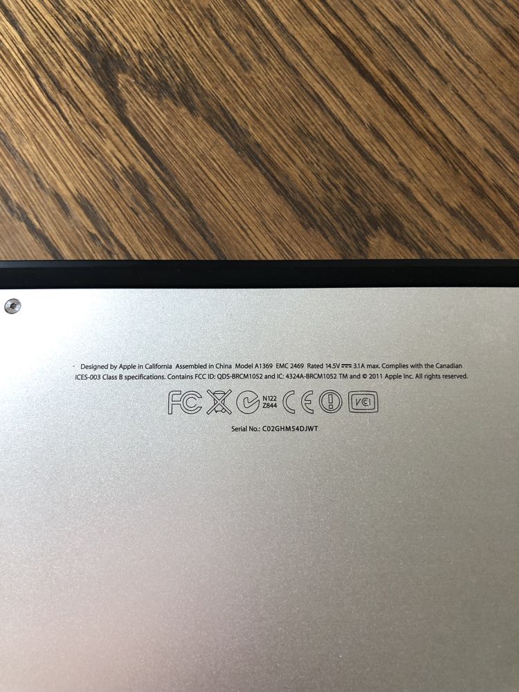 MacBook air A1369