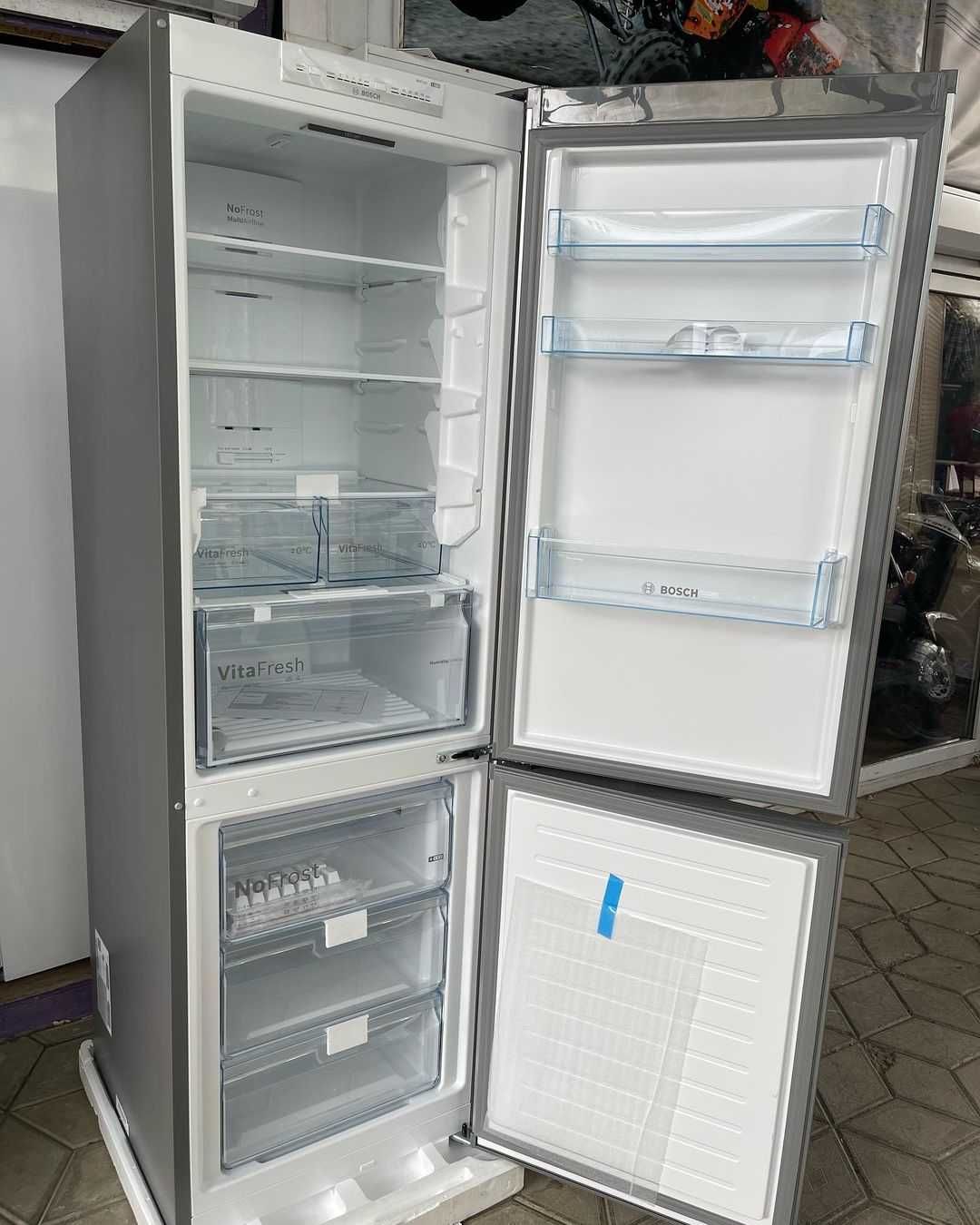 Холодильник Б/У Бош стан нового - Великий холодильник недорого