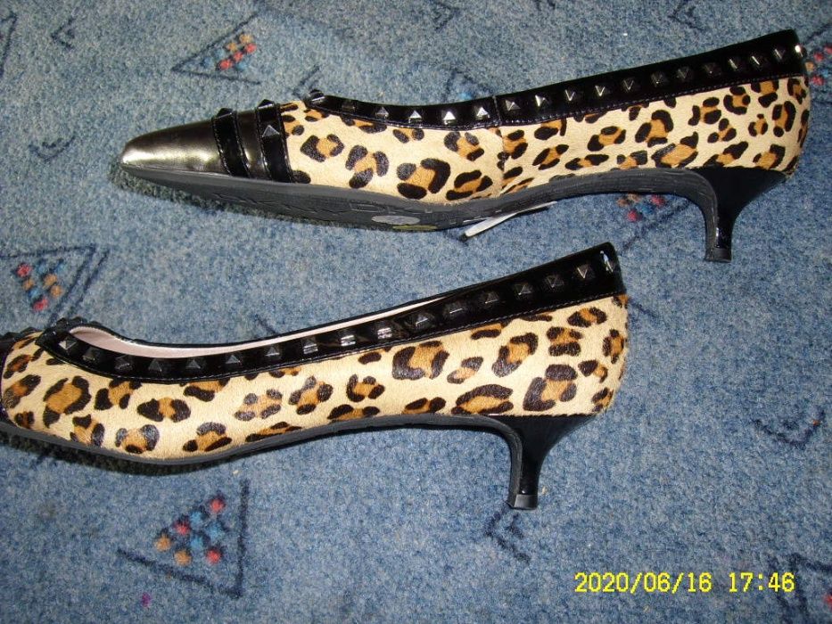 nowe DKNY czółenka buty 39 40,5 skóra pantera lakierowane