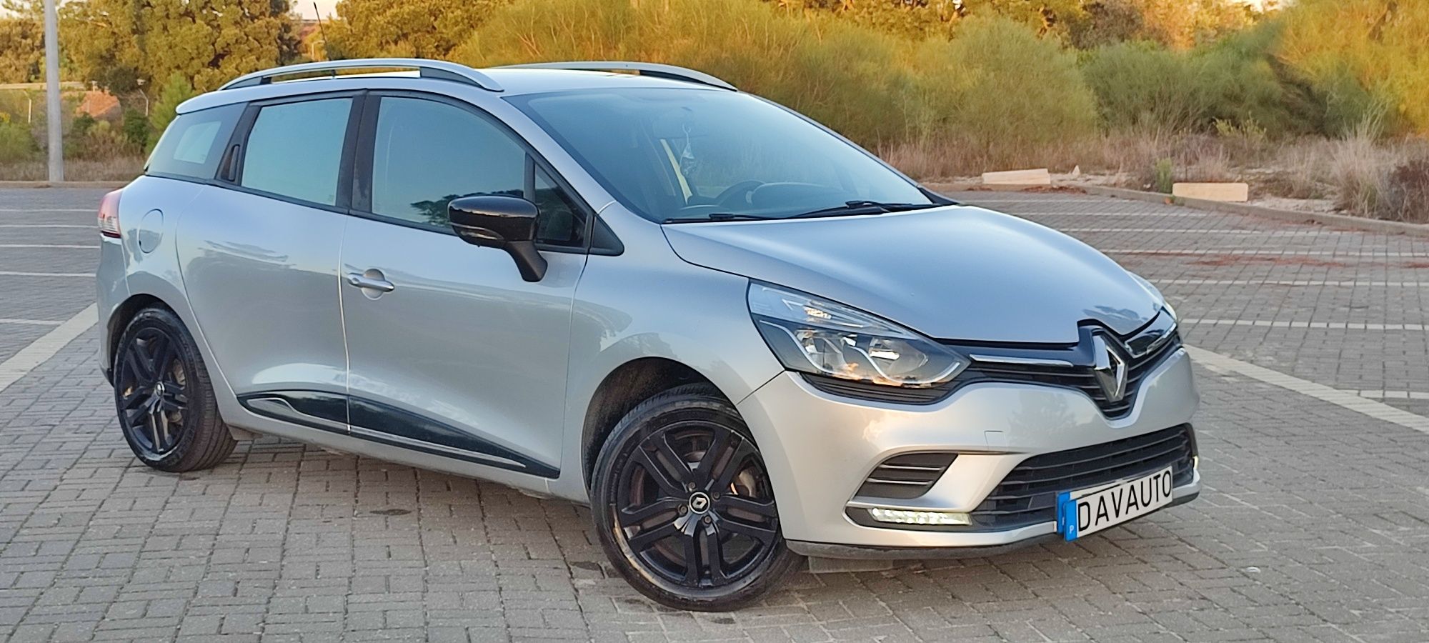 Renault Clio 1.2 2018 c/iva Garantia 169€ Mês Troco