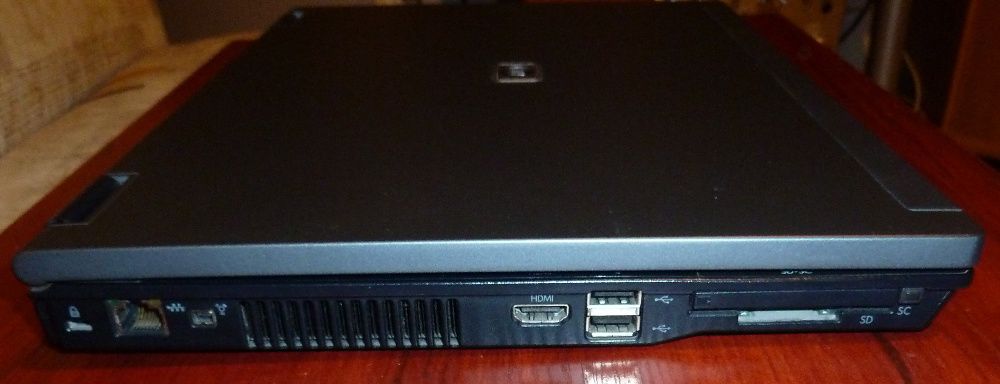 Laptop HP  15,4" Windows 10 Profesional, Dysk SSD WI-FI, BT, HDMI