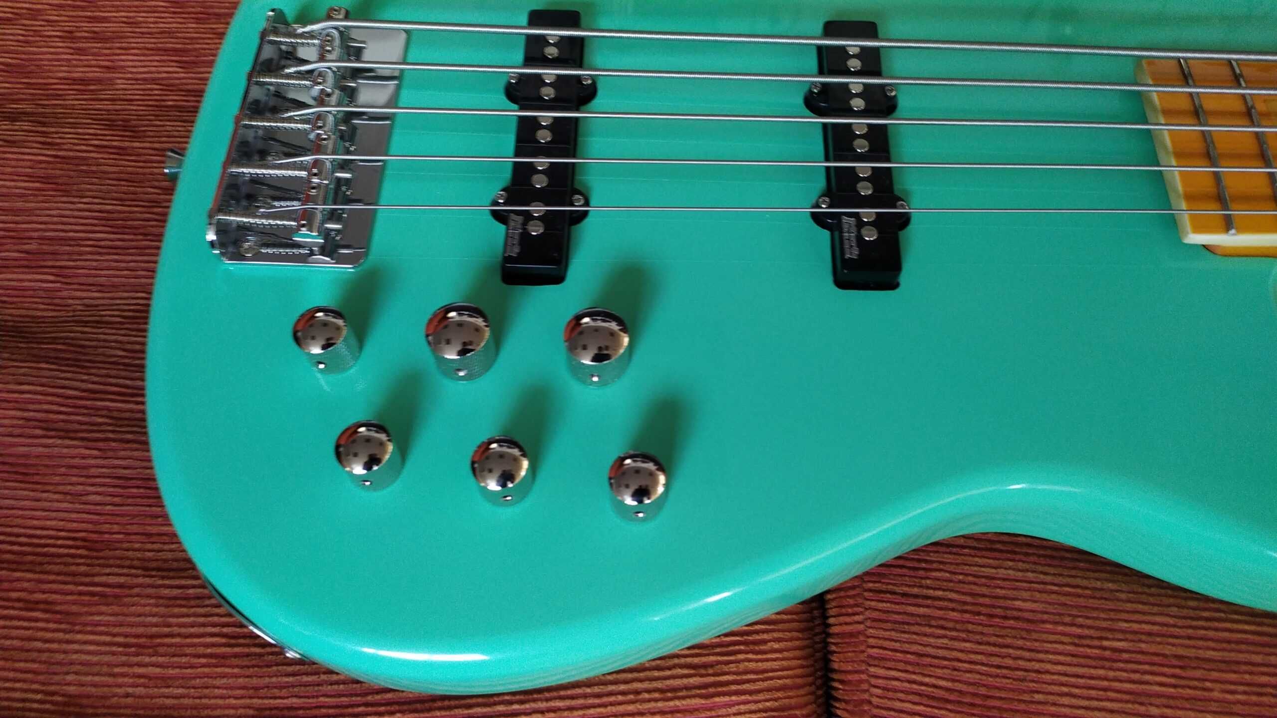 Nowa Gitara Basowa Markbass GV 5 Gloxy Val SURF GREEN CR MP