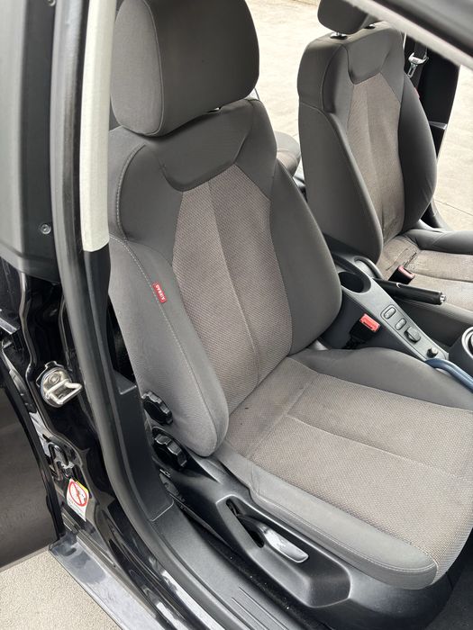 Conjunto de Bancos SEAT LEON 1P1 + forras portas