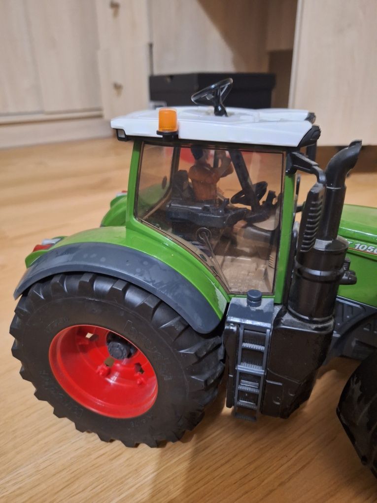 Bruder, Traktor Fendt 1050 Vario