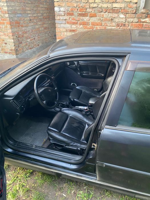 Продажі Опель Векра б 1.6 бнз