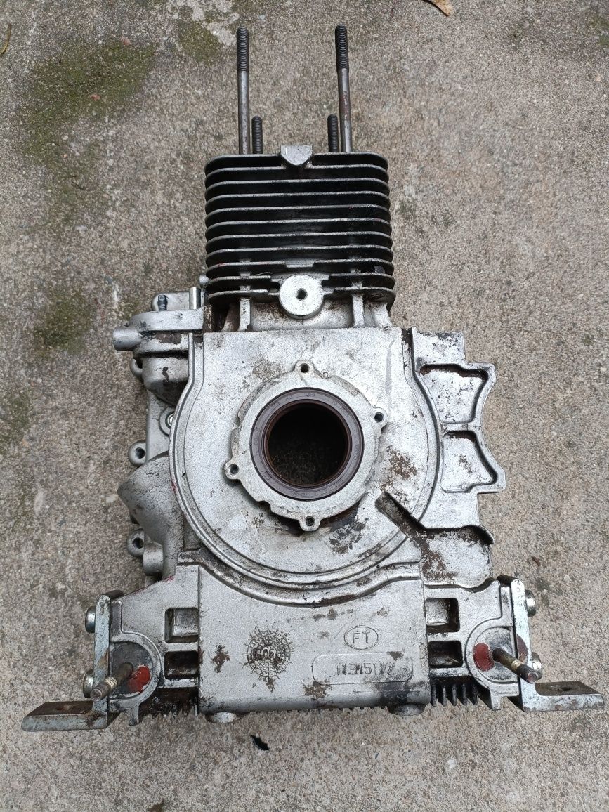 Hatz 1b20 silnik blok karter obudowa cylinder