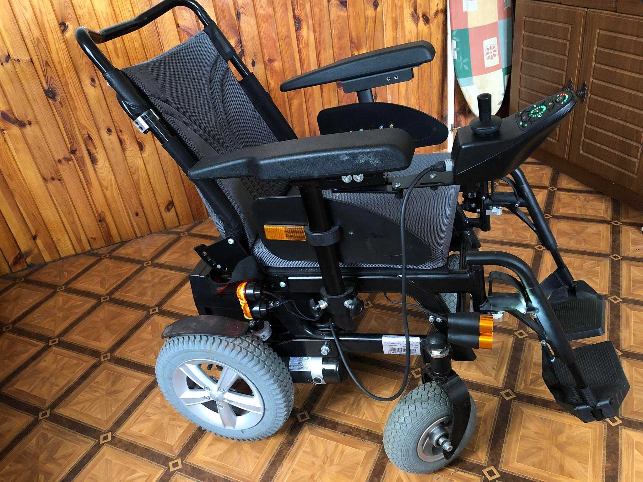 Profesjonalny wózek inwalidzki Limber - używany sporadycznie