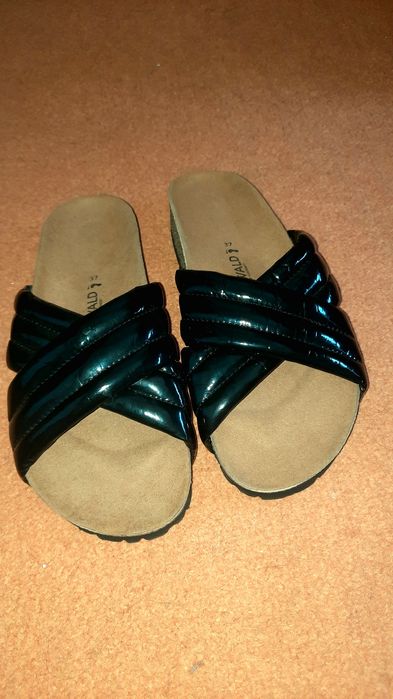 Нові шльопанці жіночі Grunwald, 37 розмір