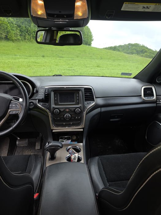 Jeep grand cherokee wk2 3.6 lpg