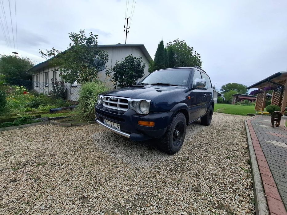 Sprzedam FORD MAVERICK z silnikiem 2.4 85 kW benzyna+gaz.