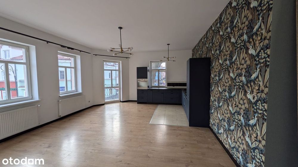 Mieszkanie w kamienicy, Rynek 1, 80 m2