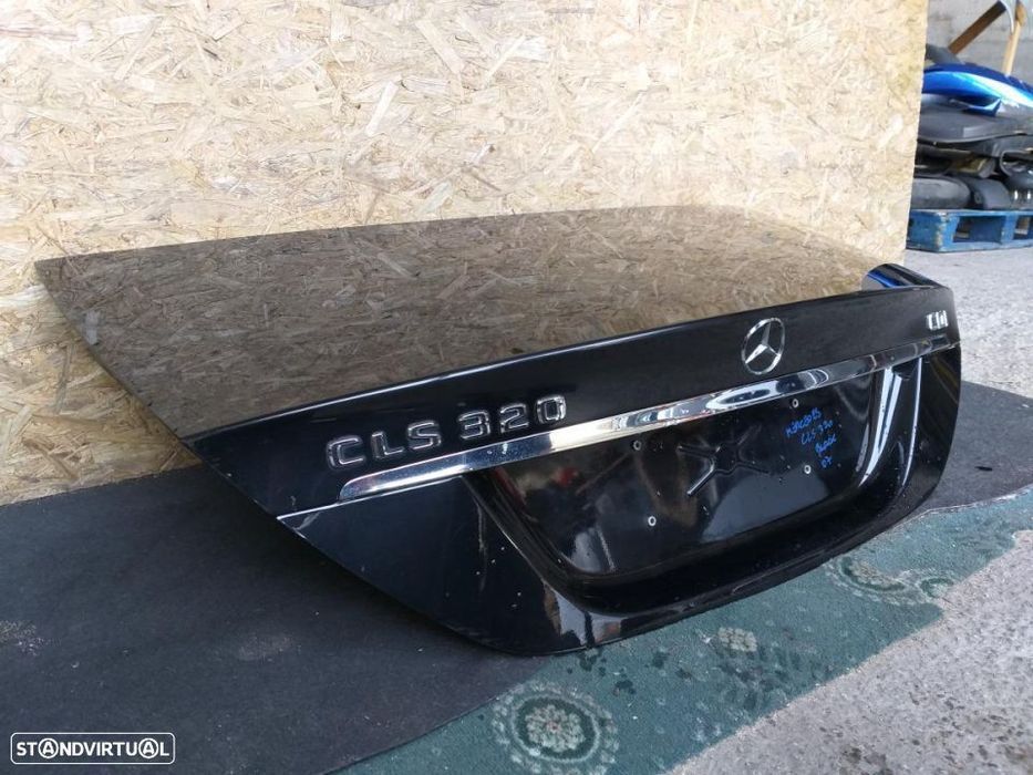 Tampa mala Mercedes CLS W219 320 CDI