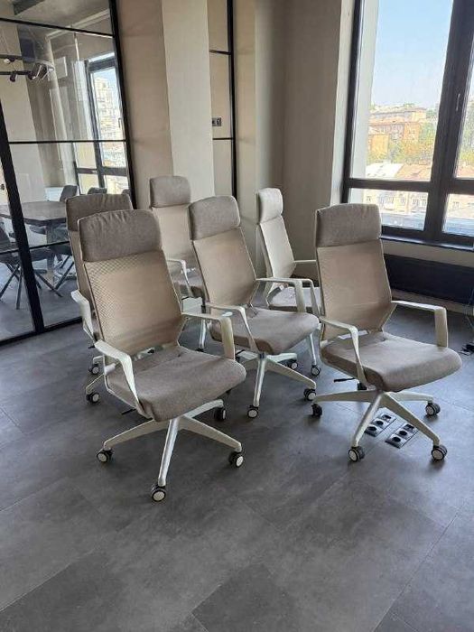 РОЗПРОДАЖ СКЛАДУ МЕБЛІВ, столи, крісла, стільці,тумби, шафи, стелажі