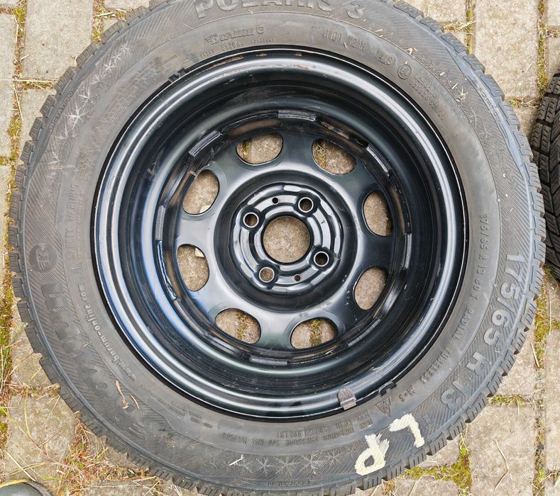 Zimówki na felgach - Kompletne koła z oponami zimowymi 13”