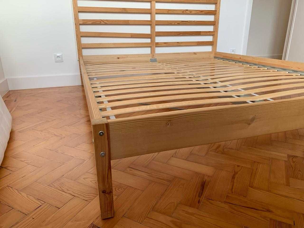 Cama Casal IKEA Tarva + Estrado Luröy + Colchão Matrand