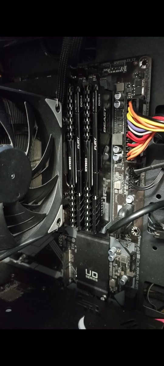 Комплект материнська плата gigabyte Z790 d ddr4 + оперативка DDR4 48gb