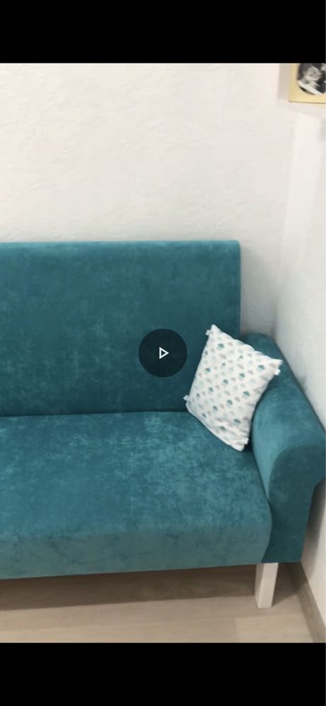 Офисный диван в бирюзовом цвете