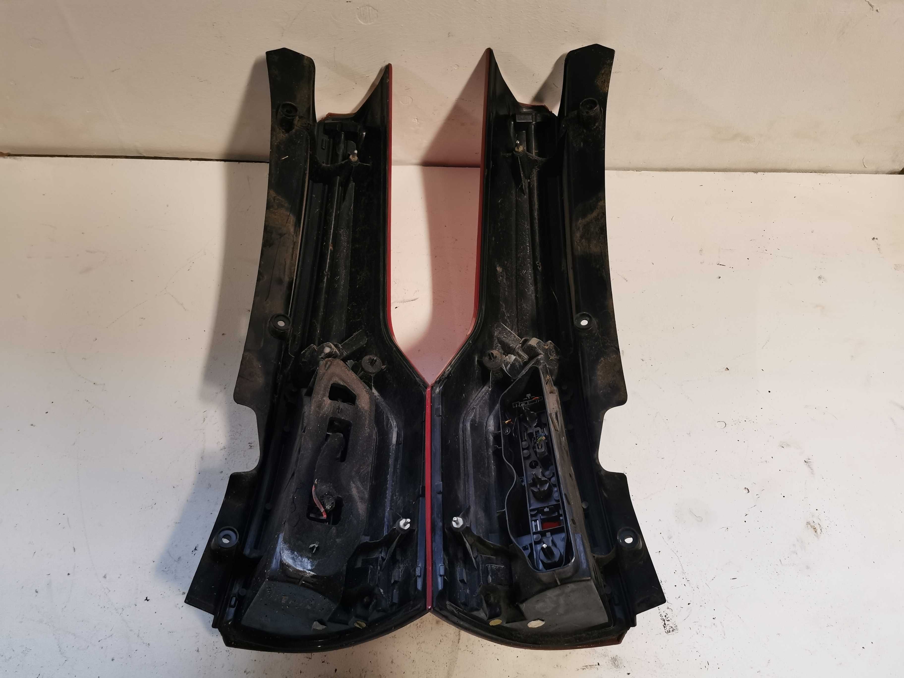 citroen c4 grand picasso lampa lewa  tył tylna europa