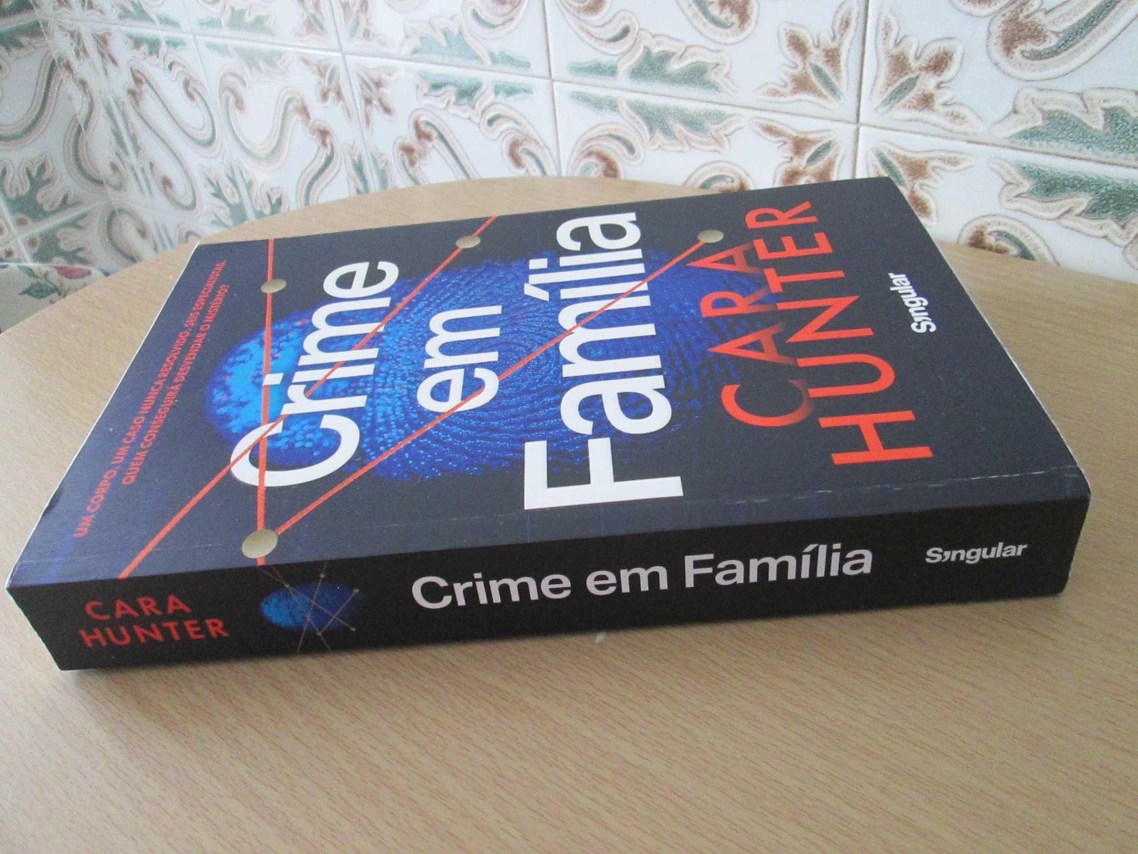 Crime em Família de Cara Hunter (Oferta portes)