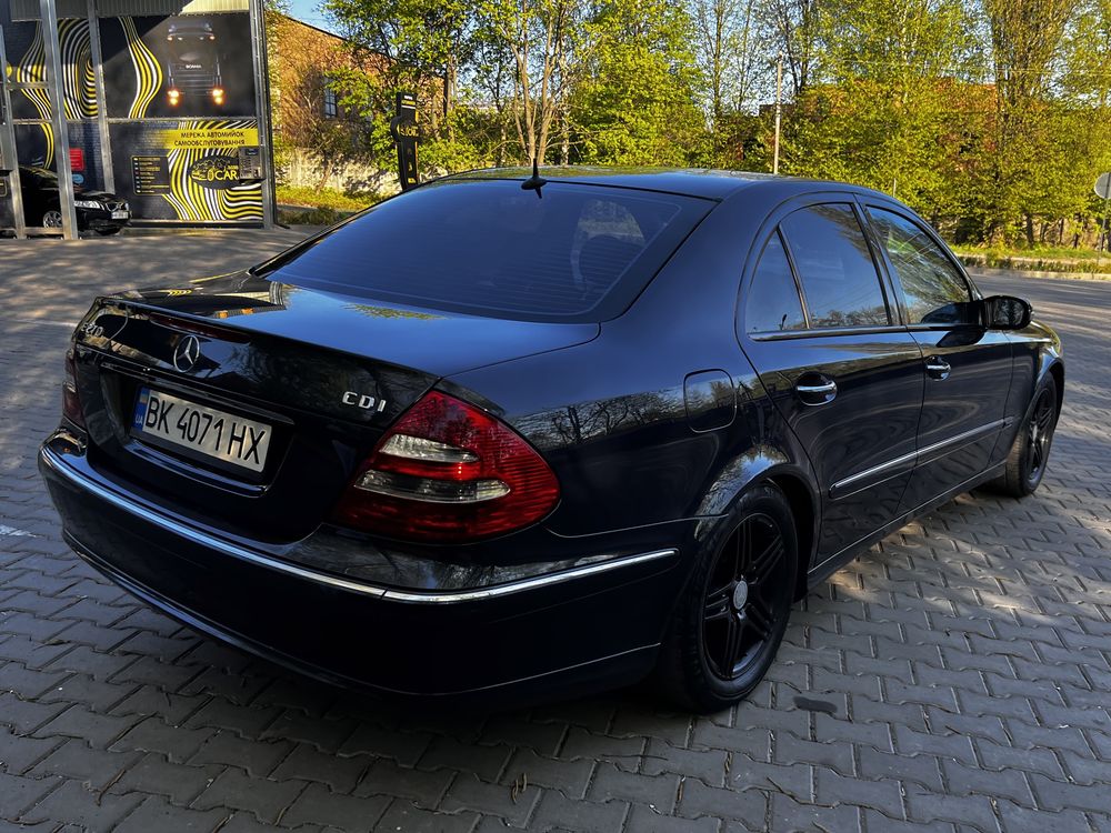 Продам Mercedes-Benz E211