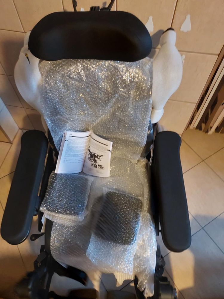 INOVYS 2 Wózek inwalidzki multipozycyjny