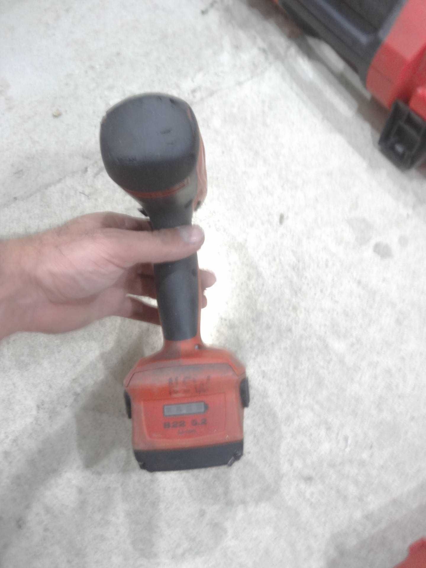 Aparafusadora Hilti SF8