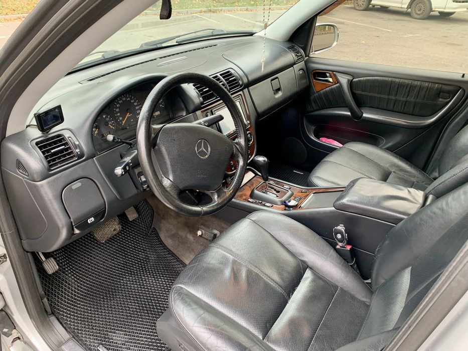 Mercedes Benz W163 ML 350