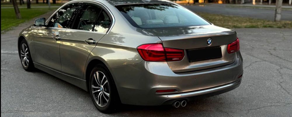 Продам BMW 3 series 2015