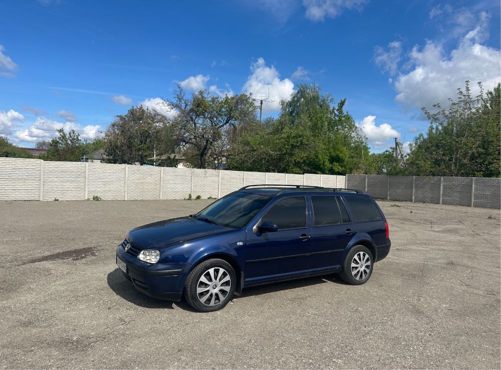 Volkswagen Golf 1.6 mpi гольф 4