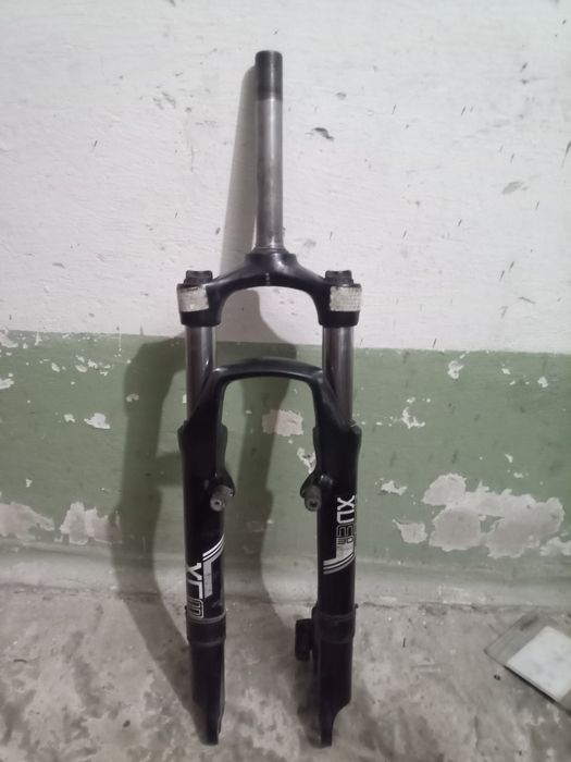 Вилка Suntour XCT, XCM 26"