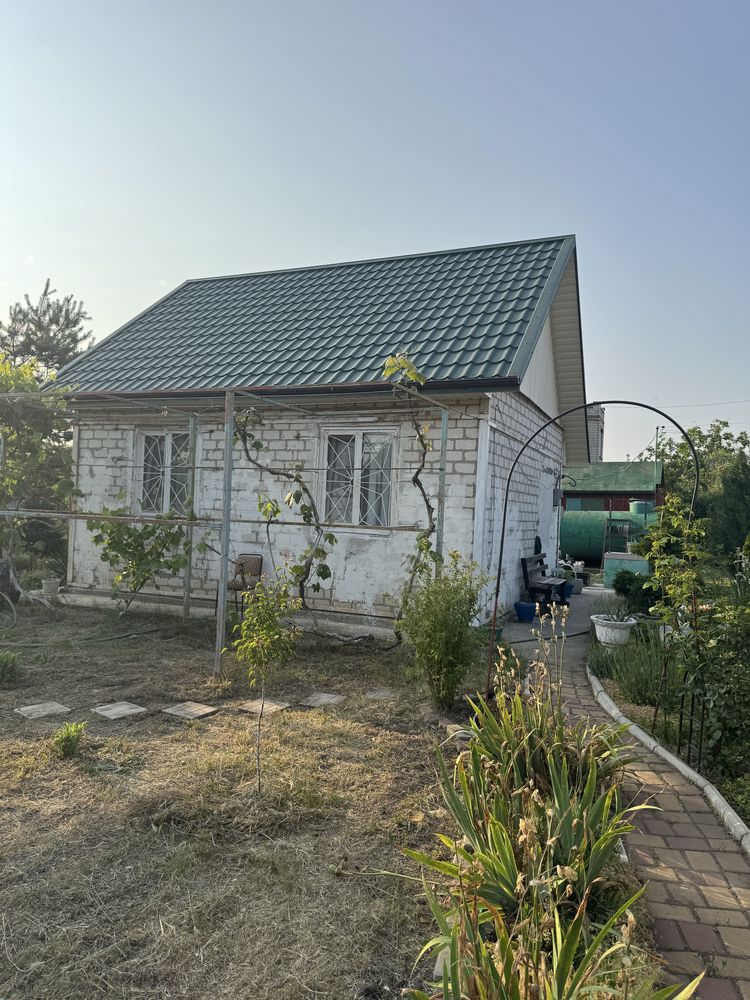 Продам дачу в передмісті Чорноморська