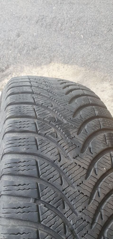 Opony zimowe Michelin Alpin 215/60 R17 96H