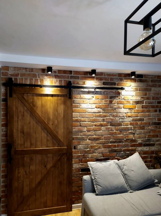 Płytki z cegły „lico STAROPOLSKIE” na ścianę Ekspozycja Krzeszowice