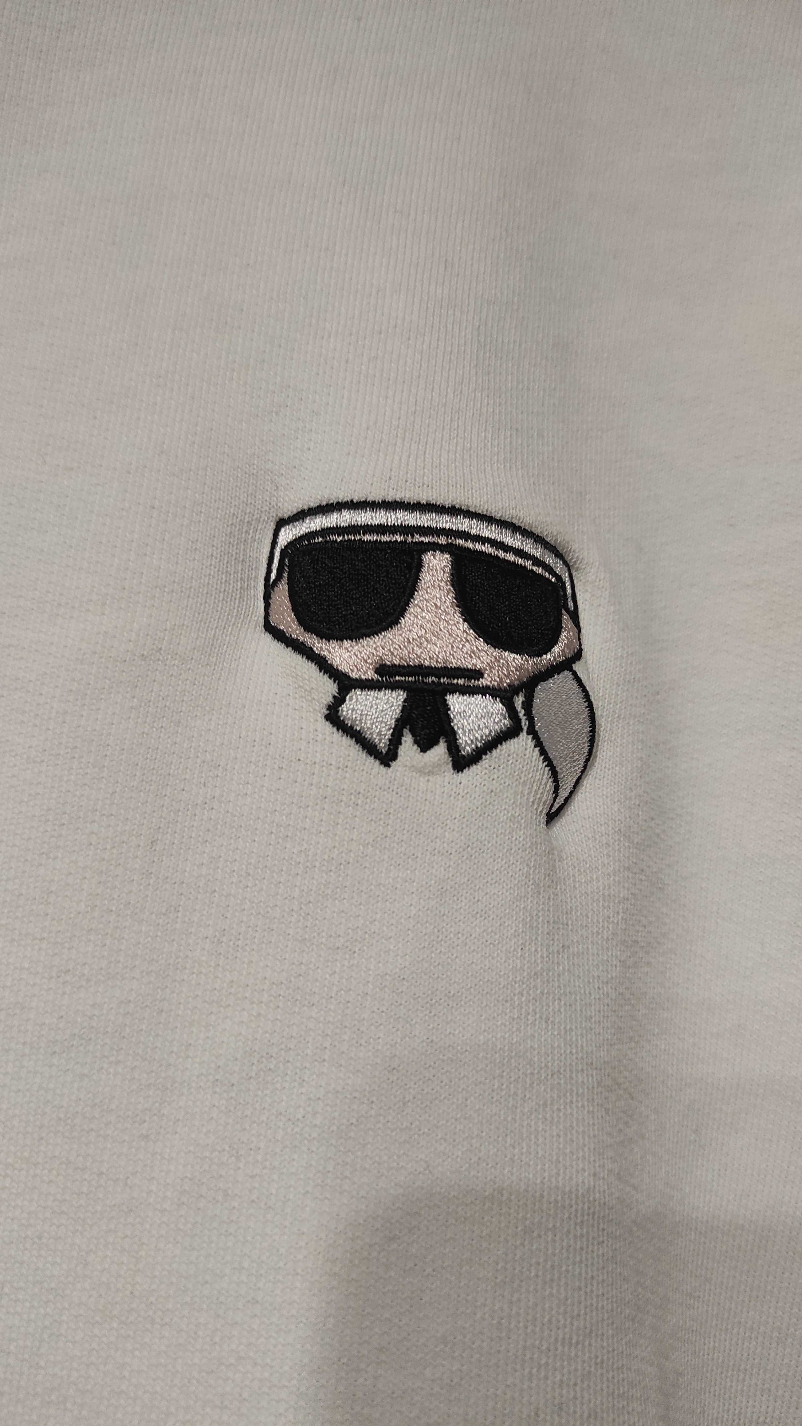 Oversize'owa bluza z małym logo na lewej piersi ikonik Karl Lagerfeld